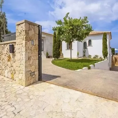 Voramar Villa